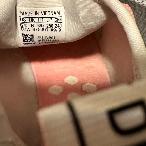 Adidas NMD_R1 Pink/Black/White Special Edition Sneakers - Picture 11 of 11